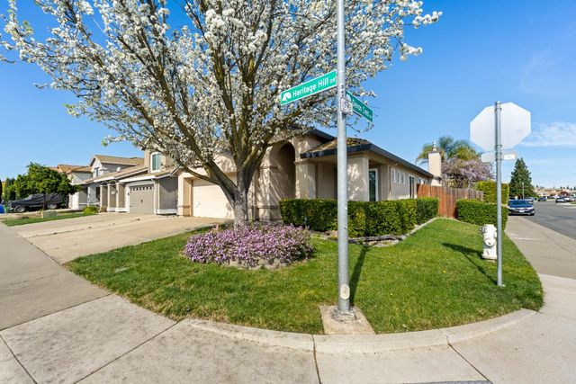 8600 Heritage Hill Dr, Elk Grove, CA 95624