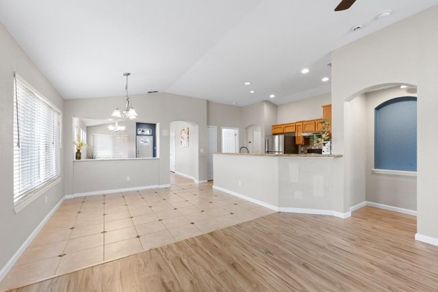 8600 Heritage Hill Dr, Elk Grove, CA 95624