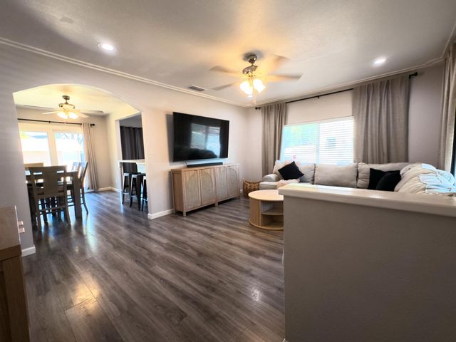 4759 Baker Ave, Sacramento, CA 95820