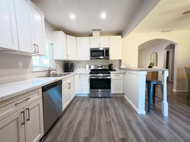 4759 Baker Ave, Sacramento, CA 95820