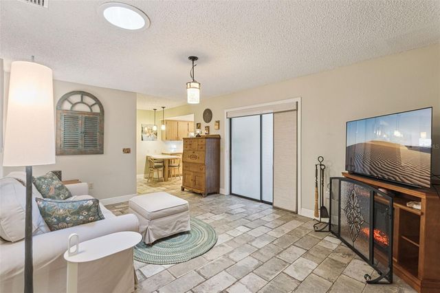 1105 N VALENCIA AVENUE, Howey In The Hills, FL 34737