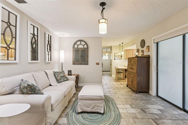 1105 N VALENCIA AVENUE, Howey In The Hills, FL 34737