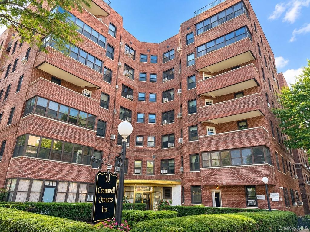 69-60 108th Street 519, Forest Hills, NY 11375 — exterior
