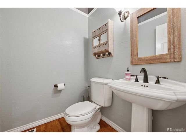 15595 Falcon Ridge Ct, Colorado Springs, CO 80921