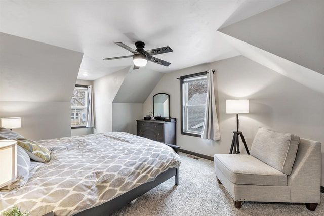 1231 S GREENWOOD AVENUE, Green Bay, WI 54304