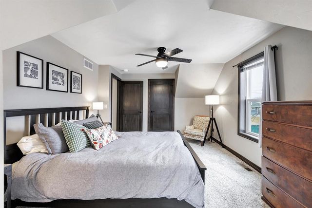 1231 S GREENWOOD AVENUE, Green Bay, WI 54304