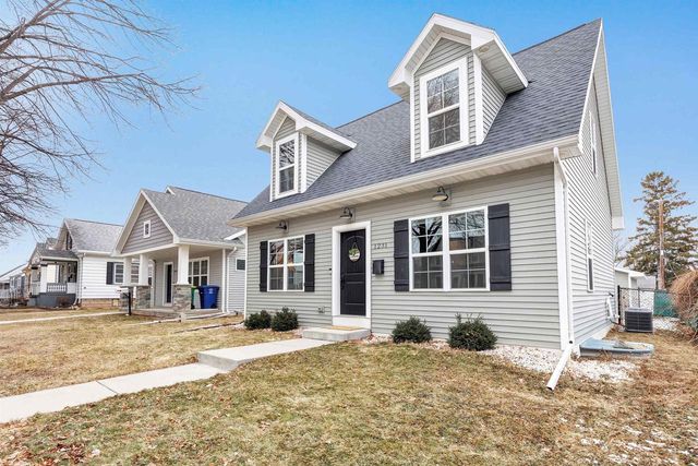 1231 S GREENWOOD AVENUE, Green Bay, WI 54304