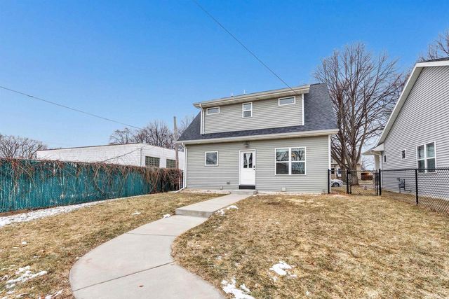 1231 S GREENWOOD AVENUE, Green Bay, WI 54304
