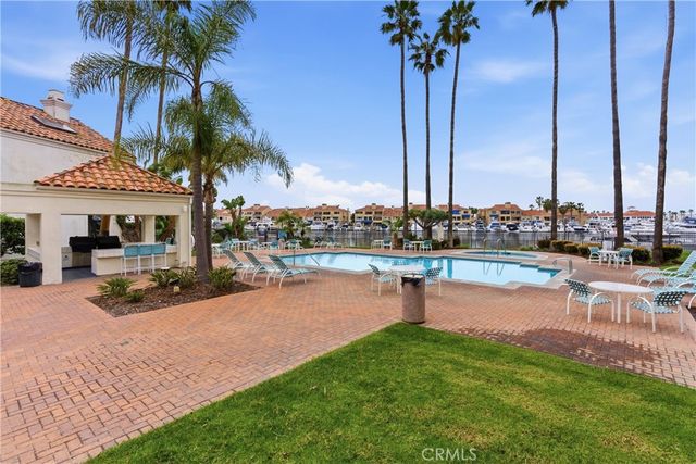 16291 Countess 115, Huntington Beach, CA 92649