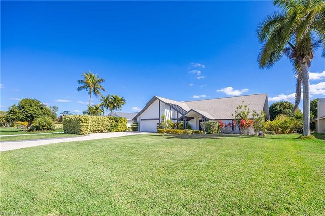 2529 Kings Lake BLVD, Naples, FL 34112