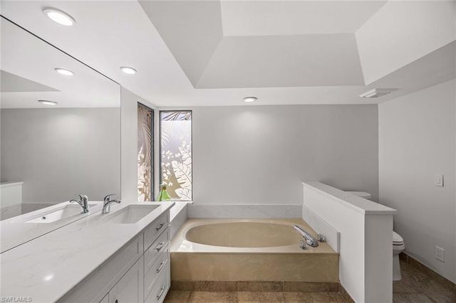 2529 Kings Lake BLVD, Naples, FL 34112