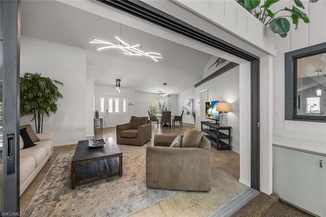 2529 Kings Lake BLVD, Naples, FL 34112