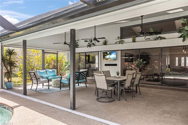 2529 Kings Lake BLVD, Naples, FL 34112