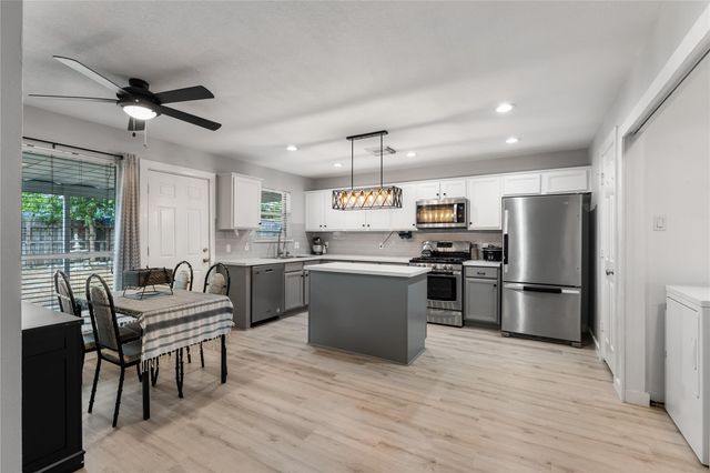 7123 Pheasant Grove Drive, Cypress, TX 77433