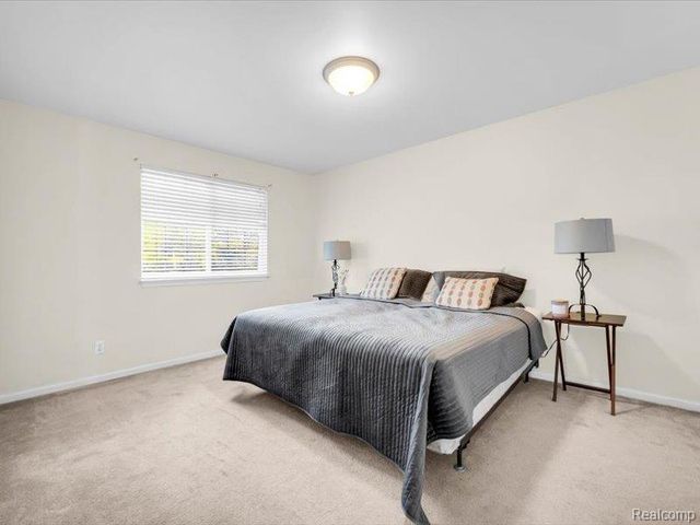 41772 E Glade Road 41, Canton, MI 48187