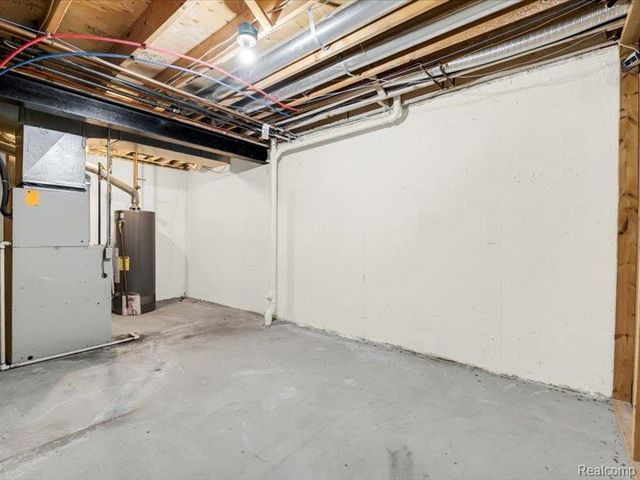 41772 E Glade Road 41, Canton, MI 48187