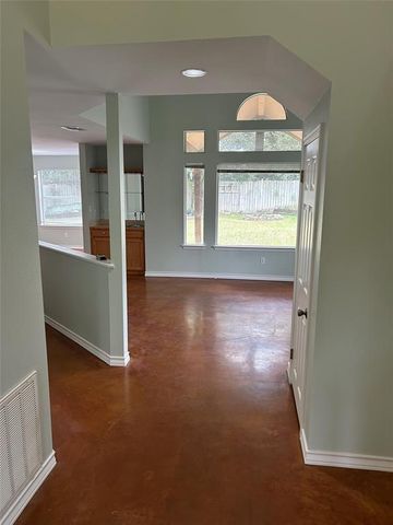 29 Wood Glen DR, Wimberley, TX 78676