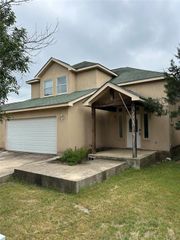 29 Wood Glen DR, Wimberley, TX 78676