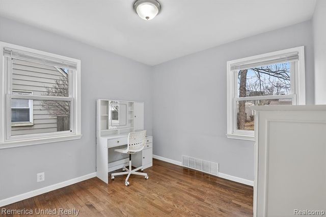 508 S Chocolay Avenue, Clawson, MI 48017