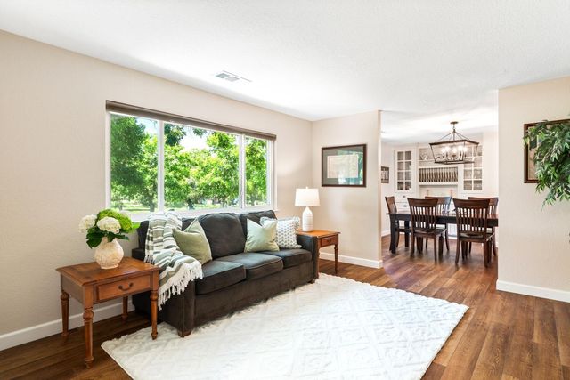 7845 Jeannie Ct, Loomis, CA 95650
