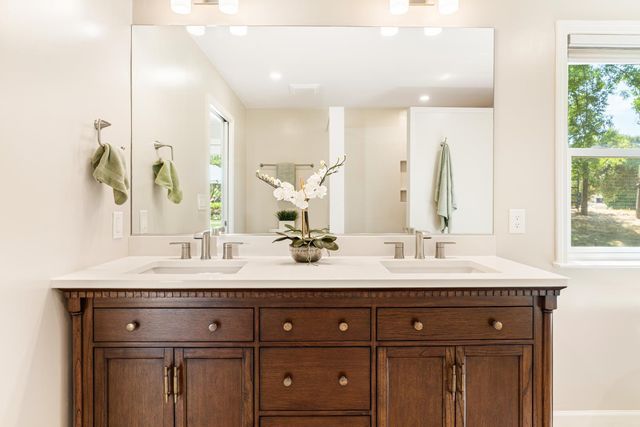 7845 Jeannie Ct, Loomis, CA 95650