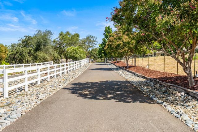 7845 Jeannie Ct, Loomis, CA 95650