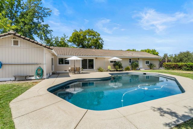 7845 Jeannie Ct, Loomis, CA 95650