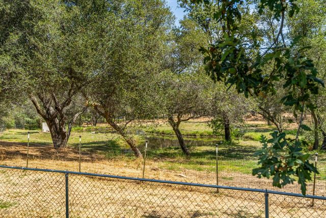 7845 Jeannie Ct, Loomis, CA 95650