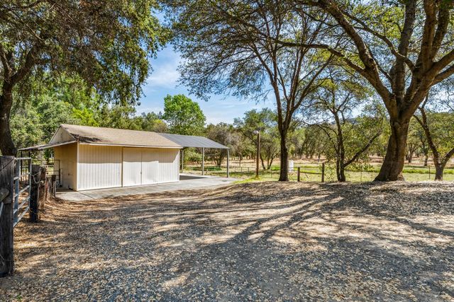 7845 Jeannie Ct, Loomis, CA 95650