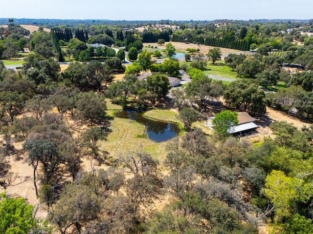 7845 Jeannie Ct, Loomis, CA 95650