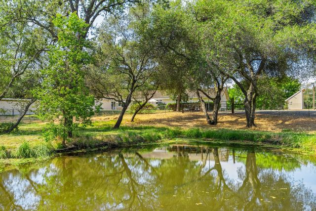 7845 Jeannie Ct, Loomis, CA 95650