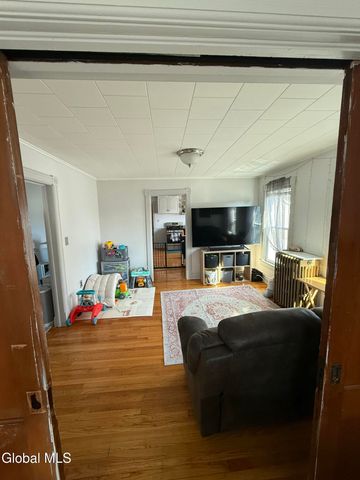 36 Kinloch Avenue, Troy, NY 12180