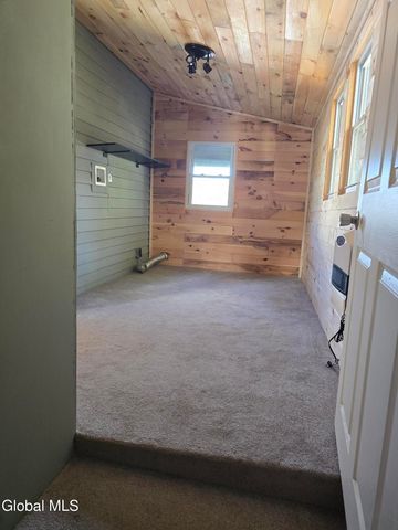 36 Kinloch Avenue, Troy, NY 12180