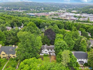 571 Willow Street, Waterbury, CT 06710