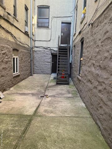 804 E 178th Street, Bronx, NY 10460