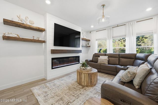 270 CLIFTON BAY Loop, St. Johns, FL 32259