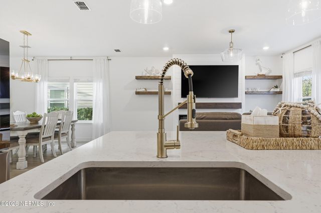 270 CLIFTON BAY Loop, St. Johns, FL 32259