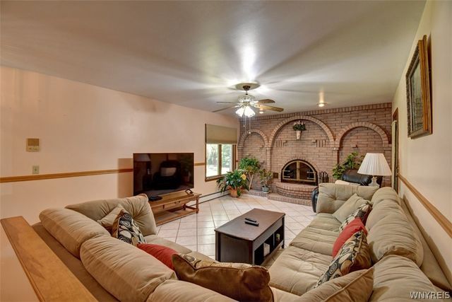 1835 North Forest Road, Amherst, NY 14221