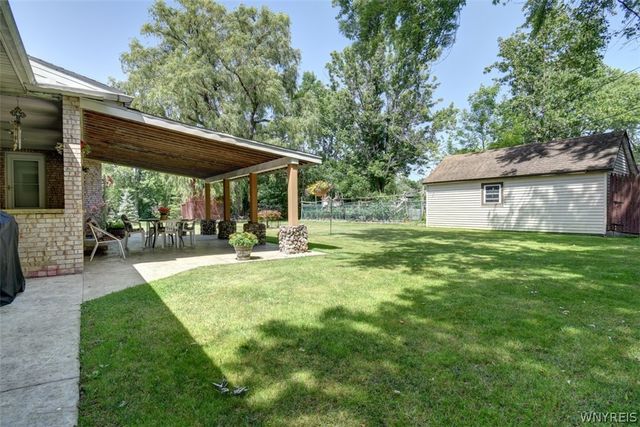 1835 North Forest Road, Amherst, NY 14221