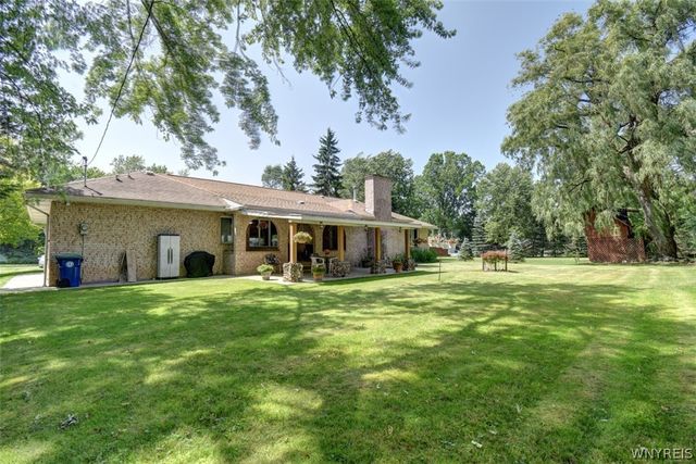 1835 North Forest Road, Amherst, NY 14221