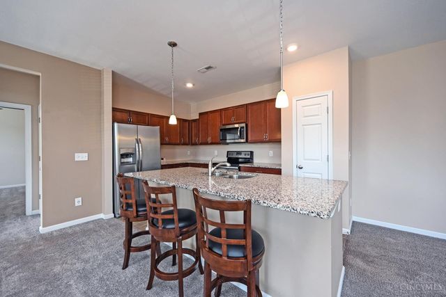 2122 Hickory Park Circle, Batavia Twp, OH 45103