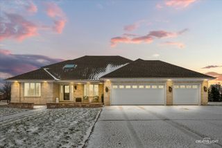 11039 Royal Porthcawl Drive, Naperville, IL 60564