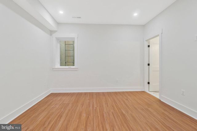 423 Lamont St NW # A, Washington, DC 20010