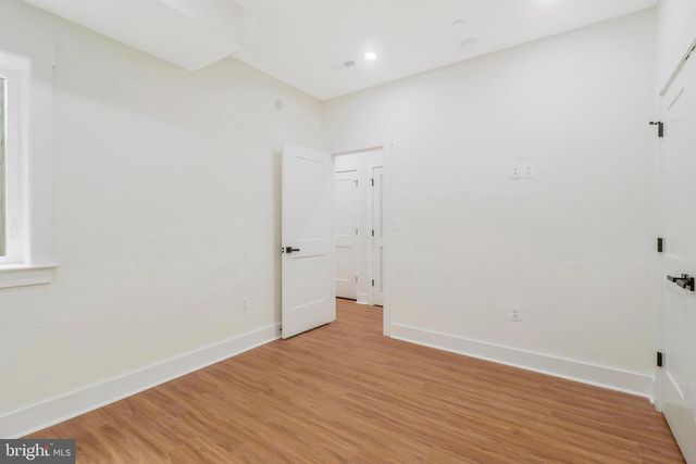 423 Lamont St NW # A, Washington, DC 20010