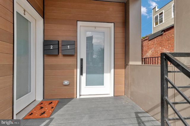 423 Lamont St NW # A, Washington, DC 20010