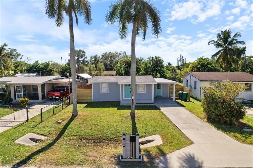 3064 Connecticut AVE, Naples, FL 34112