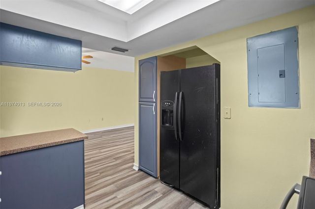 12261 Lake Loop Rd, Cooper City, FL 33330