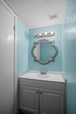 12261 Lake Loop Rd, Cooper City, FL 33330