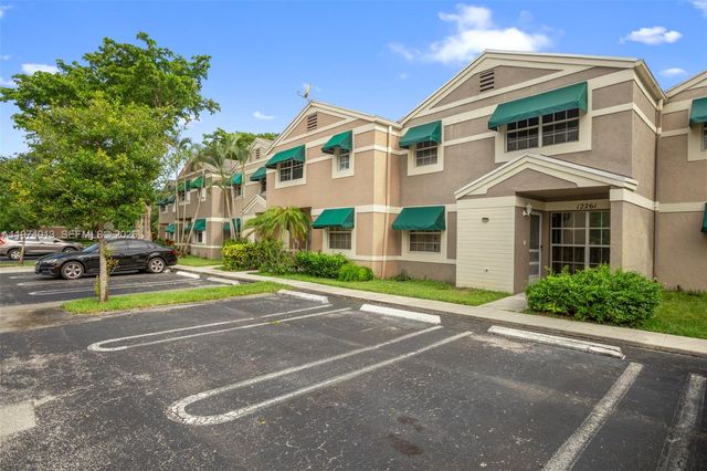 12261 Lake Loop Rd, Cooper City, FL 33330