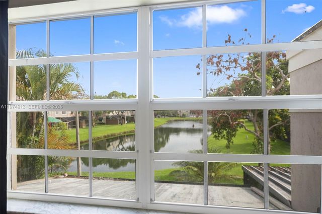 12261 Lake Loop Rd, Cooper City, FL 33330